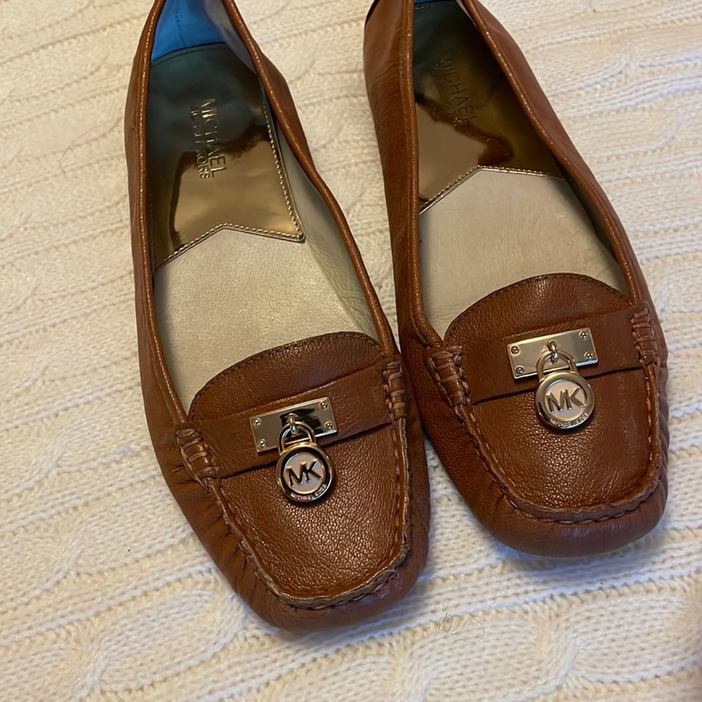 Michael Kor moccasin 9/2 tan good condition worn one time 5year ago